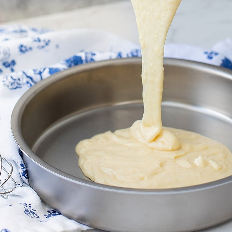 9" Round Cake Pan with No Handles