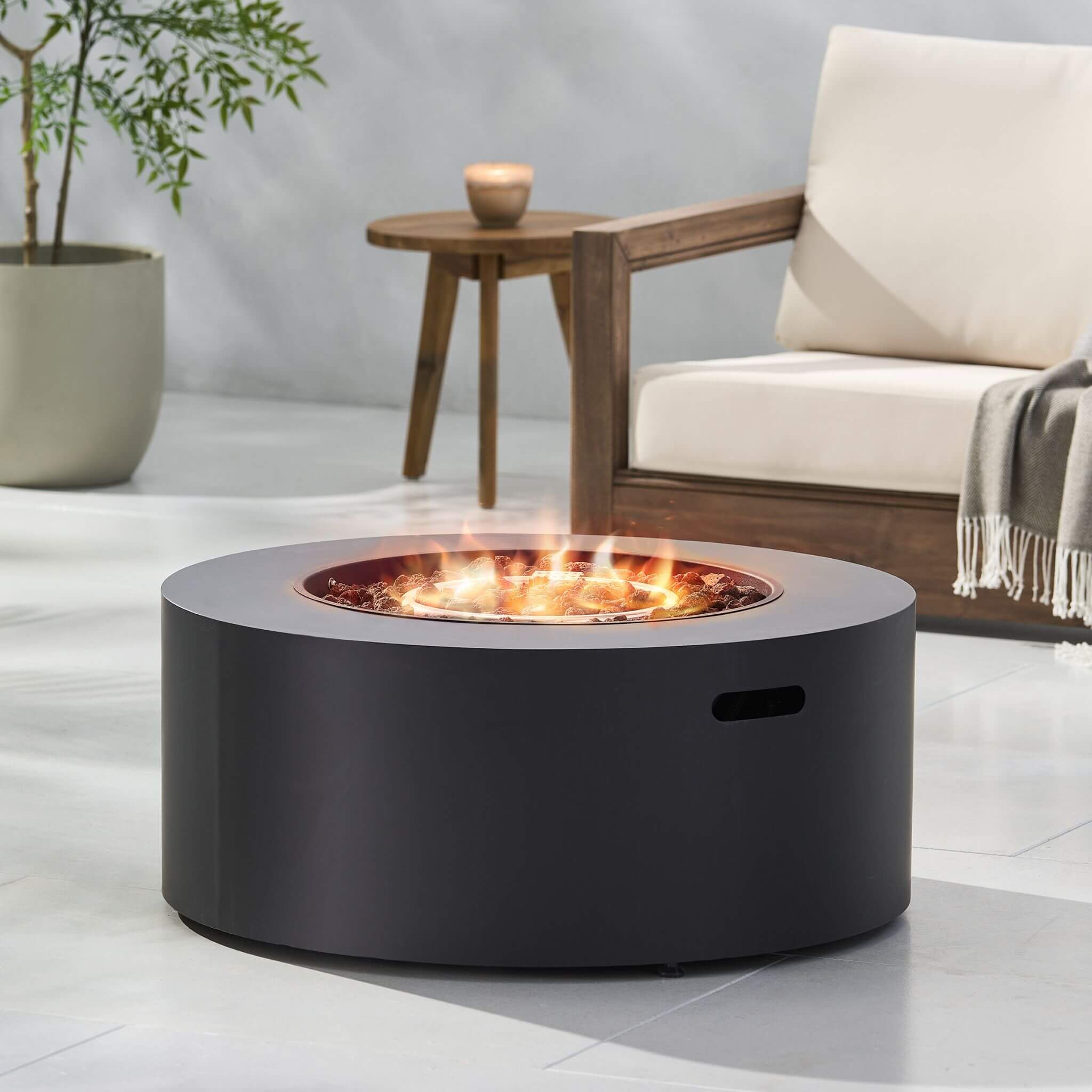 Modern 32-Inch 40K BTU Round Iron Propane Fire Pit